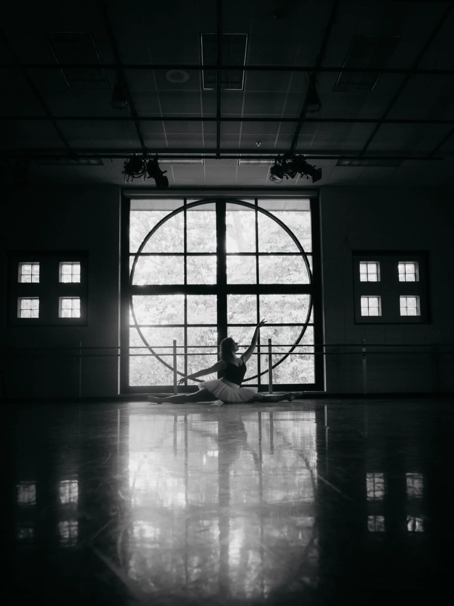 Ballet dancer — studio